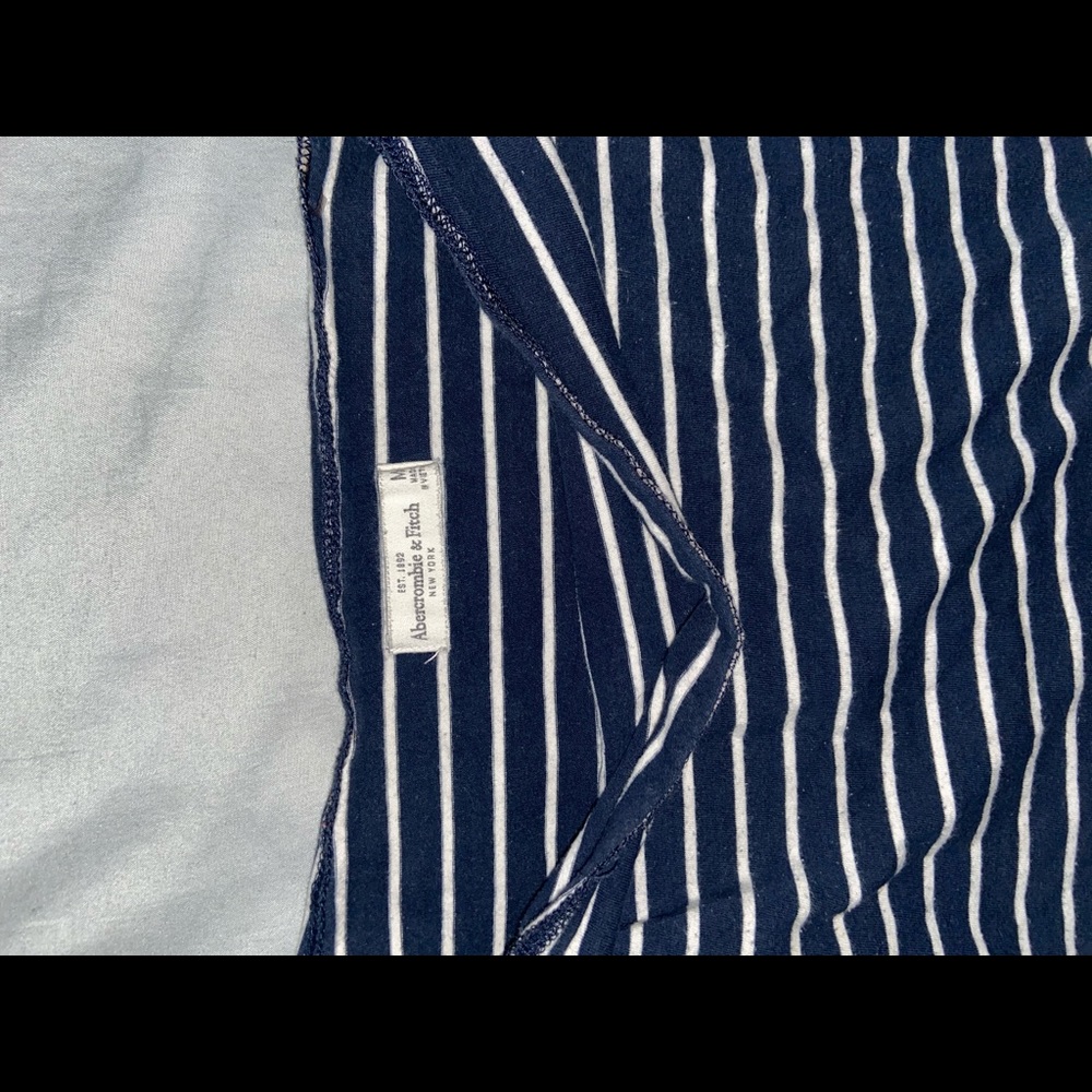 Abercrombie & fintch striped cropped long sleeve